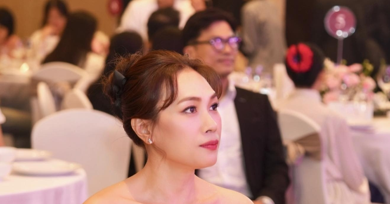 Mi Tam es hermosa después del estado 'buscando medio corazón', Thanh Hang se burla de su esposo conductor