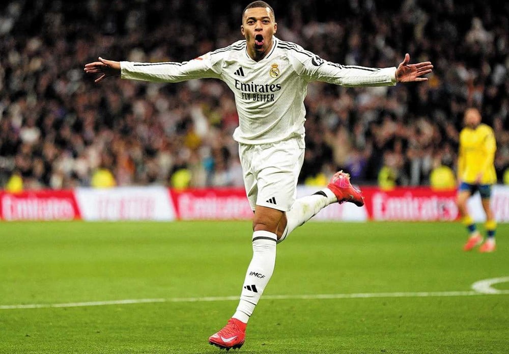 យោបល់លើការប្រកួត Real Madrid vs Osasuna ម៉ោង 2:00 ព្រឹក ថ្ងៃទី 20 ខែសីហា៖ ជាងមួយទសវត្សរ៍មិនចាញ់ Real អាចបន្តការឈ្នះរបស់ខ្លួនបានទេ? - រូបថត 2