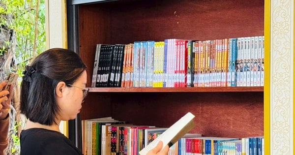More than 1,000 precious books are displayed in the reading culture space at the Temple of Literature - Quoc Tu Giam.