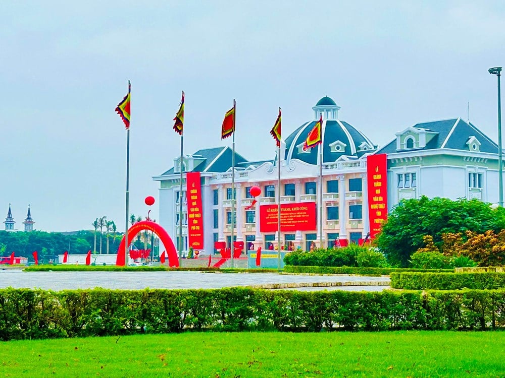 Phú Thọ khánh thành Nhà văn hoá nghệ thuật có mức đầu tư gần 426 tỉ đồng - ảnh 1