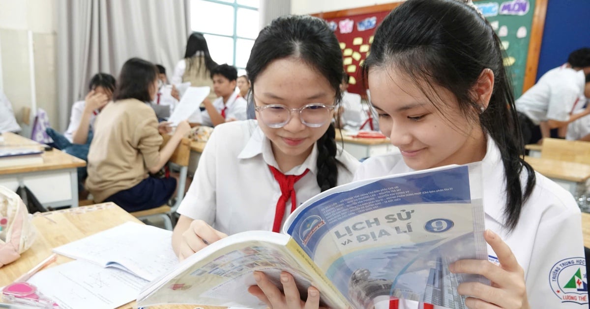 Bình đẳng tất cả sách giáo khoa được phê duyệt