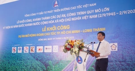 El ministro Nguyen Van Thang ordenó completar la ampliación de la autopista Ho Chi Minh City - Long Thanh para fines de 2026.