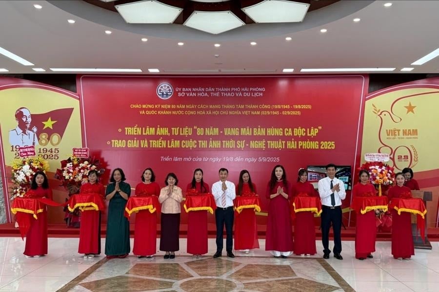 Khai mạc triển lãm ảnh, tư liệu '80 năm - Vang mãi bản hùng ca độc lập'