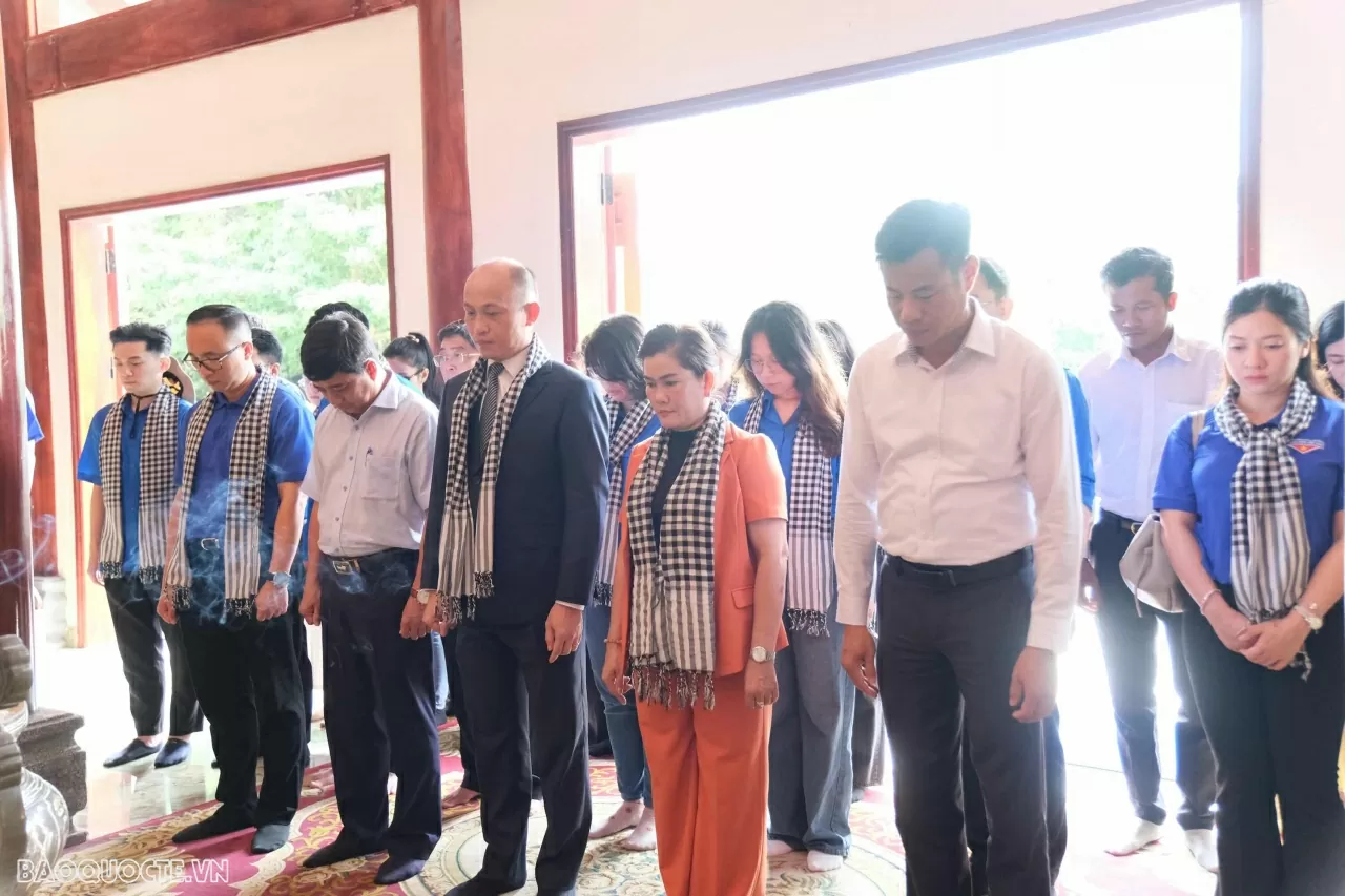 Hành trình “Về nguồn” của tuổi trẻ ngành Ngoại giao: Tri ân, kế thừa và tiếp bước