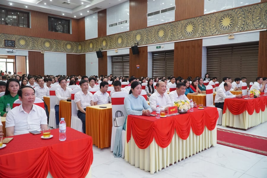 tong-ket-phong-trao-thi-dua-90-ngay-dem-4.jpg