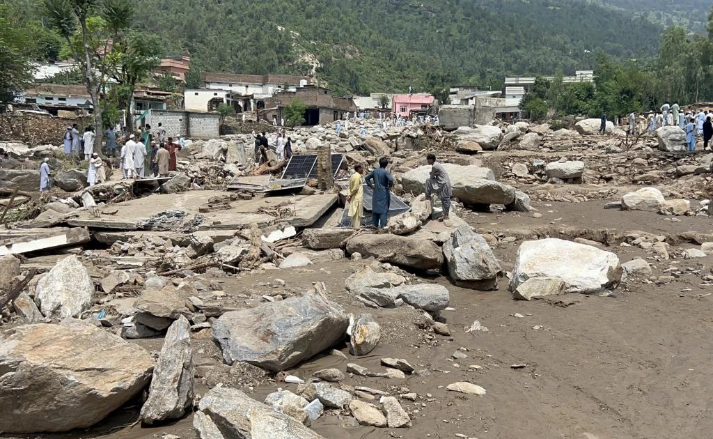 Cảnh tan hoang sau trận lũ quét kinh hoàng ở Pakistan