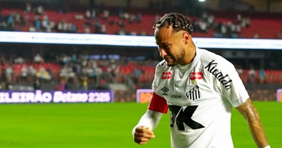 Neymar "យំដូចភ្លៀង" បន្ទាប់ពីការបាត់បង់អាជីពដ៏ធំបំផុតរបស់គាត់។