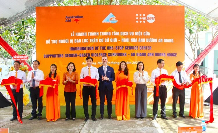 Khánh thành mô hình 'Ngôi nhà Ánh Dương' hỗ trợ phụ nữ và trẻ em gái bị bạo lực tại tỉnh An Giang