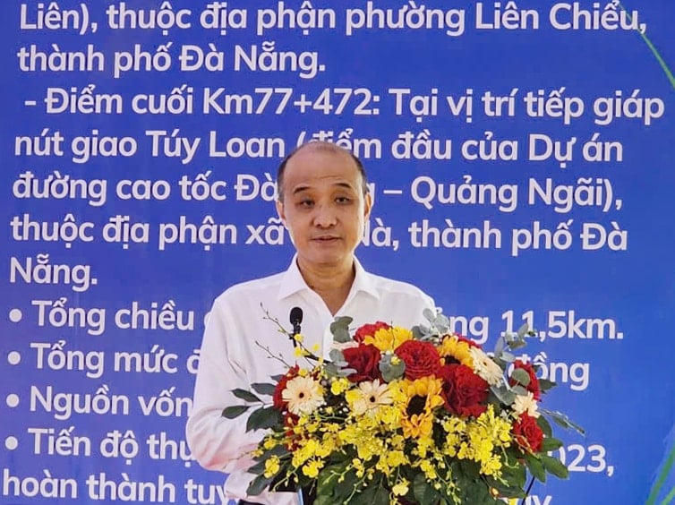 Phó Chủ tịch UBND thành phố Lê Quang Nam phát biểu tại buổi lễ. Ảnh: THÀNH LÂN