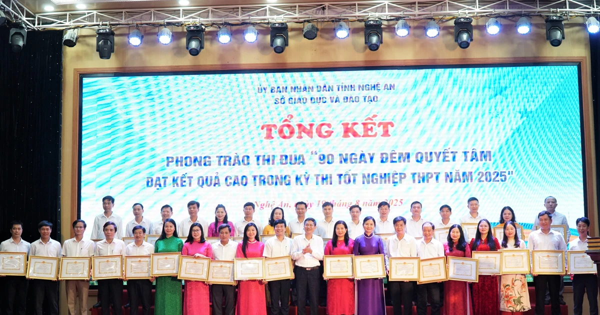 Nghệ An tổng kết phong trào thi đua 90 ngày đêm ôn thi tốt nghiệp THPT 2025