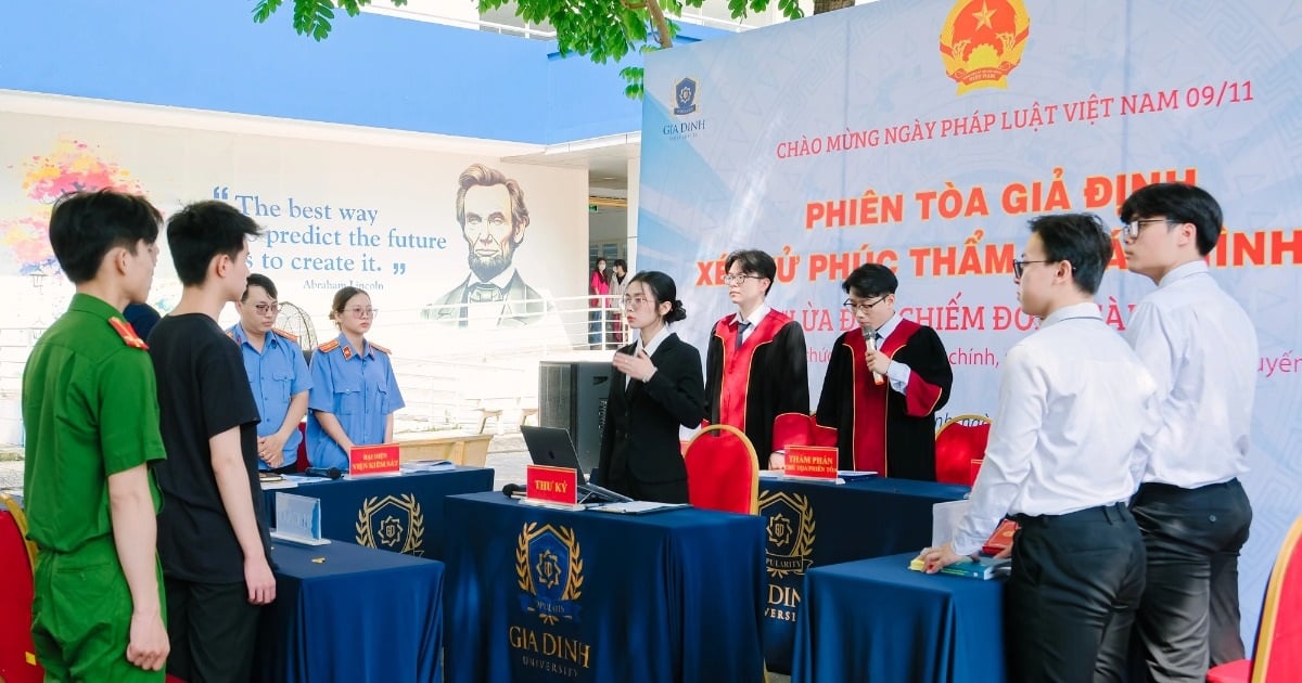 Ngành luật ở TPHCM: Học phí "vênh" nhau 10 lần, cao nhất gần 200 triệu đồng