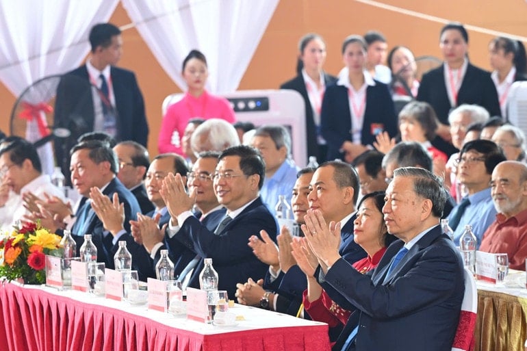 tong-bi-thu-2.jpg