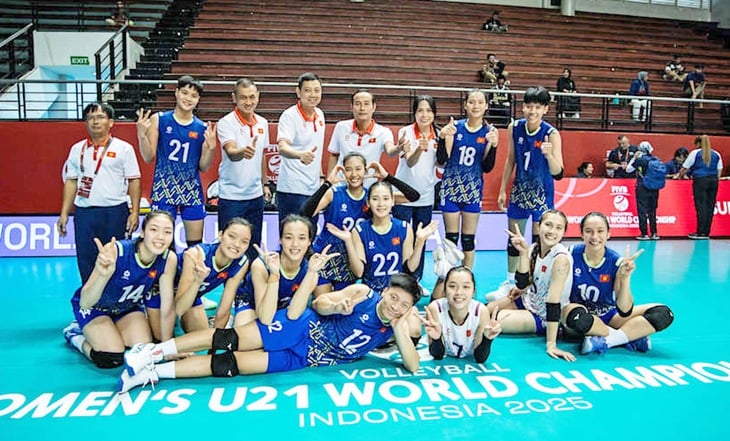 bóng chuyền nữ U21 Việt Nam - Ảnh 1.