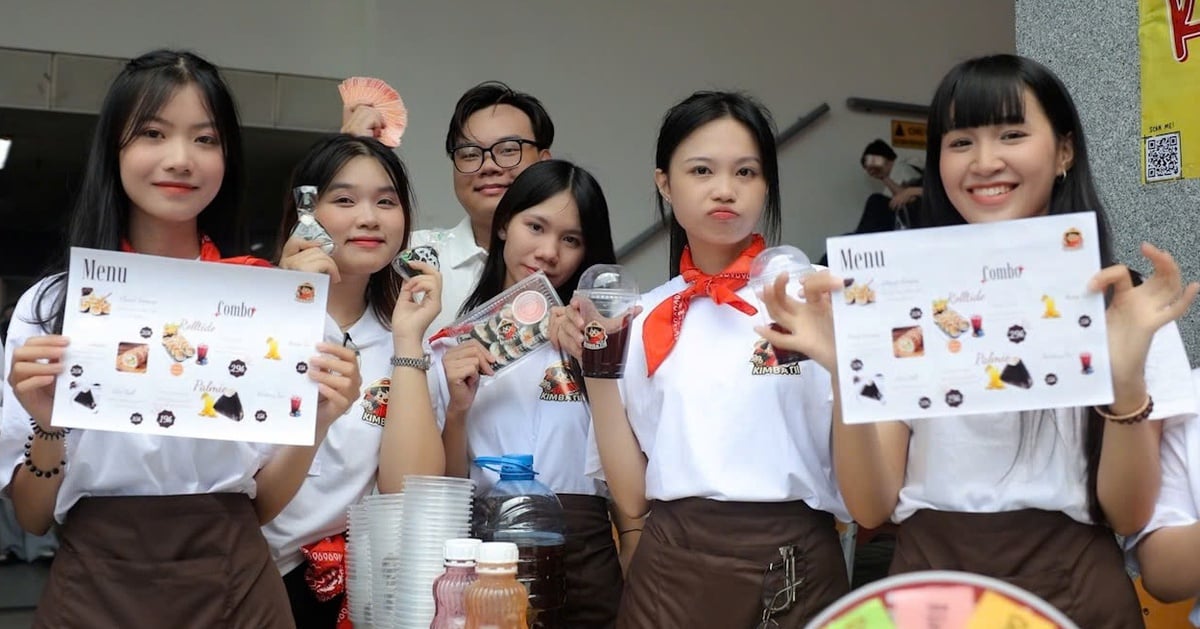 19h ngày 20-8, Trường đại học Ngoại ngữ - Tin học TP.HCM lên sóng Khám phá trường học