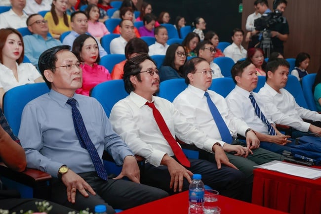 Khánh thành Trung tâm Phát triển Nghệ thuật sân khấu truyền thống của Trường Đại học Sân khấu - Điện ảnh Hà Nội - Ảnh 1.