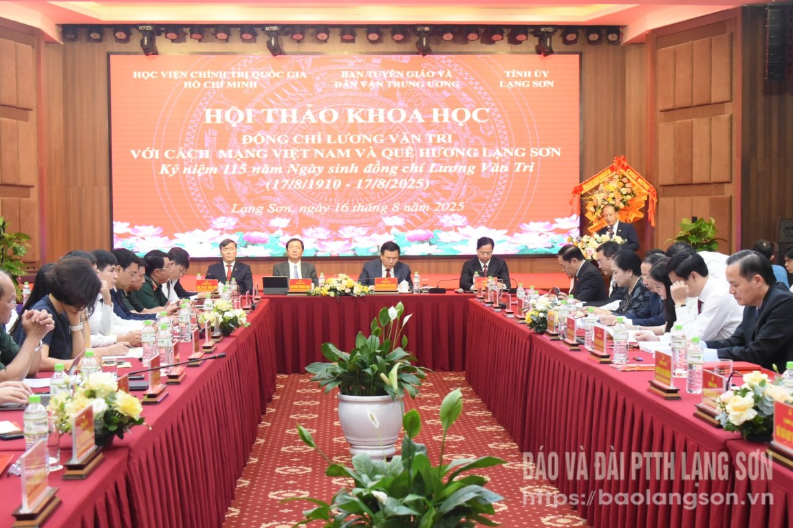 Toàn cảnh hội thảo