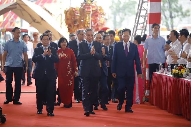 Tổng Bí thư dự Lễ khởi công, khánh thành 250 công trình tiêu biểu trên cả nước chào mừng Cách mạng tháng Tám và Quốc khánh 2/9 - Ảnh 1.