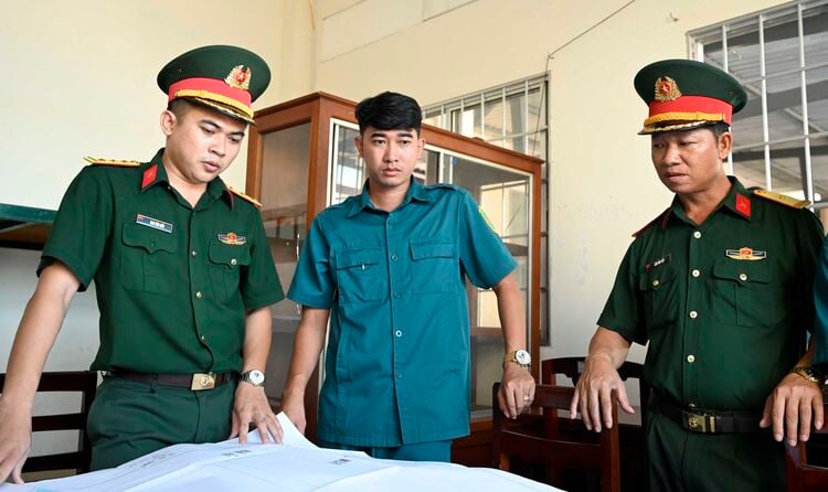 Kiểm tra công tác sẵn sàng chiến đấu dịp lễ Quốc khánh 2/9