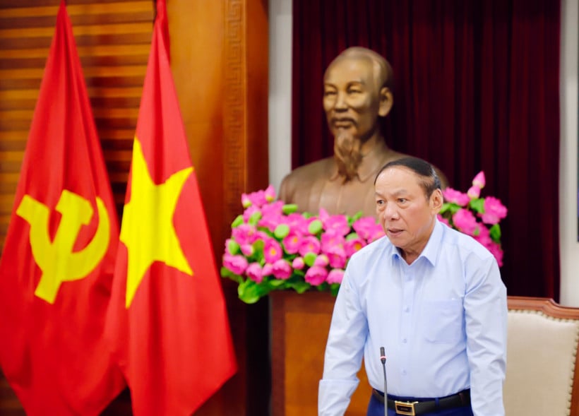 Đồng chí Nguyễn Văn Hùng, Ủy viên Trung ương Đảng, Bộ trưởng VHTTDL phát biểu tại phiên họp. (Ảnh: Bộ VHTTDL cung cấp)