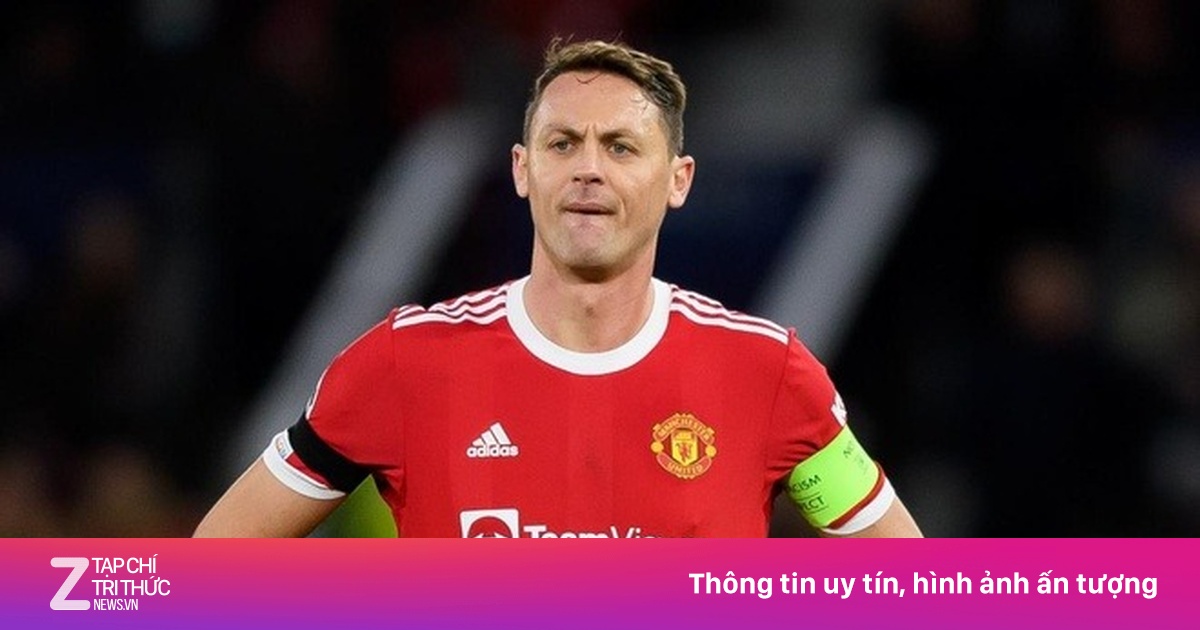 Cựu thủ quân MU quay lại Serie A sau khi mất việc