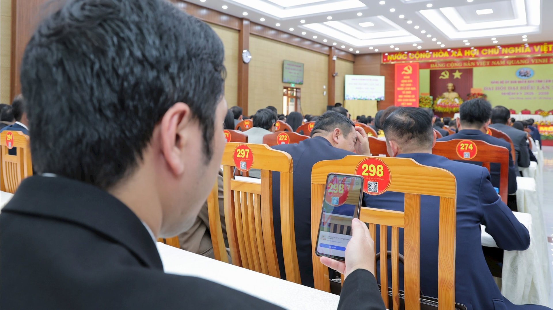 QR 코드를 통해 문서 다운로드.jpg