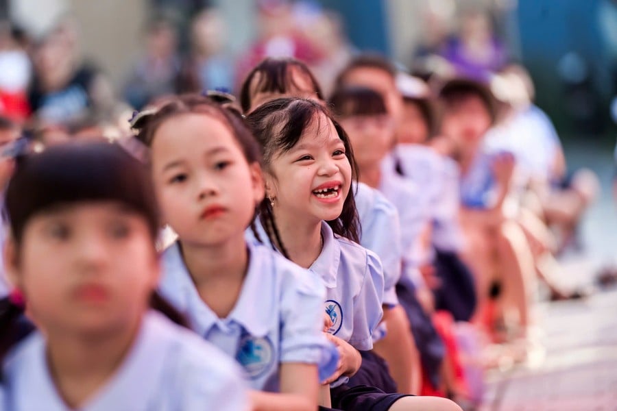 Học sinh Trường Tiểu học Nguyễn Tất Thành (Nam Định, Ninh Bình) trong ngày khai giảng năm học 2024 - 2025.