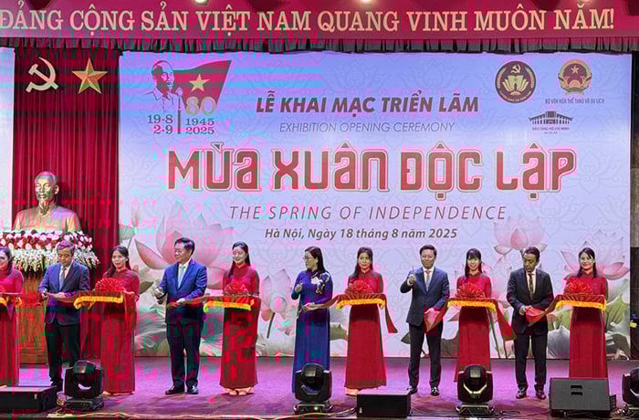 “Mùa xuân độc lập