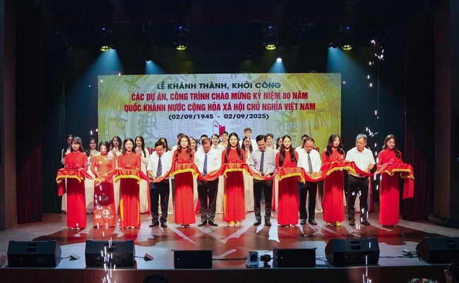 Khánh thành Trung tâm Phát triển Nghệ thuật sân khấu truyền thống của Trường Đại học Sân khấu - Điện ảnh Hà Nội - Ảnh 6.