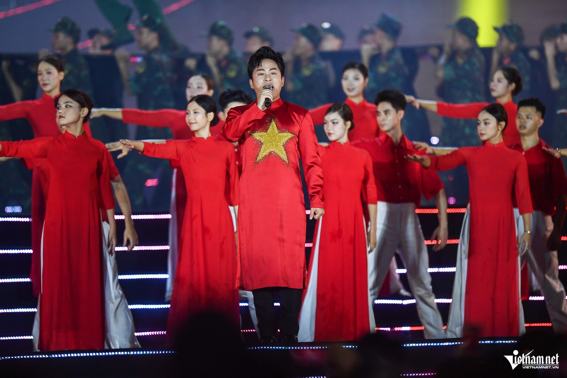 W-TU HAO LA NGUOI Việt Nam!   TRAN DUC ANH 15.jpg