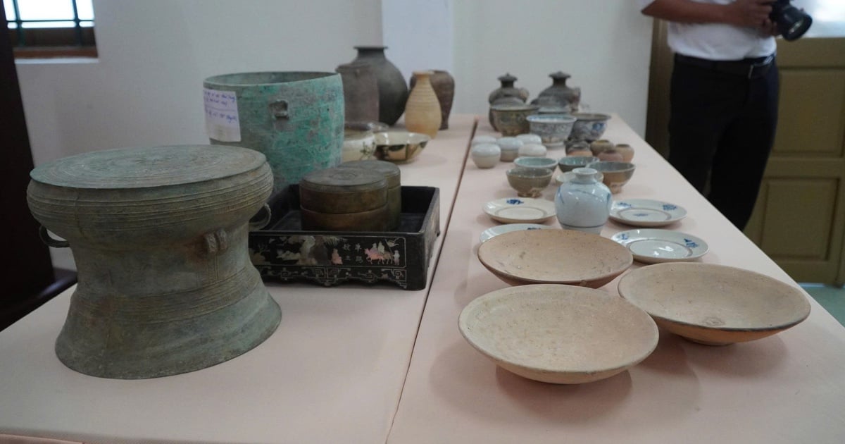Le Musée d'histoire de la ville de Hué reçoit plus de 1 400 documents et objets