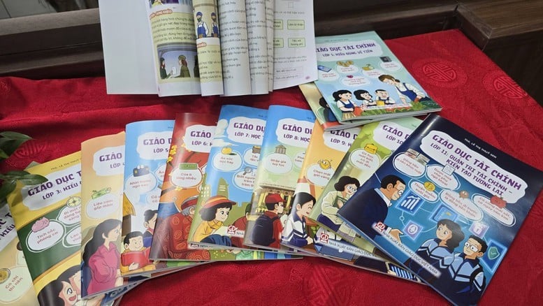 Đưa giáo dục tài chính vào trường học: Trang bị kỹ năng thiết yếu cho học sinh - Ảnh: VGP/Thu Trang