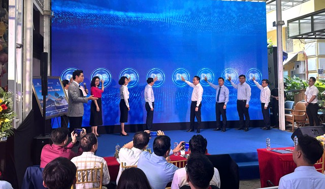 Sôi động 'Tuần lễ sách và chuyển đổi số' tại TP.HCM- Ảnh 1.