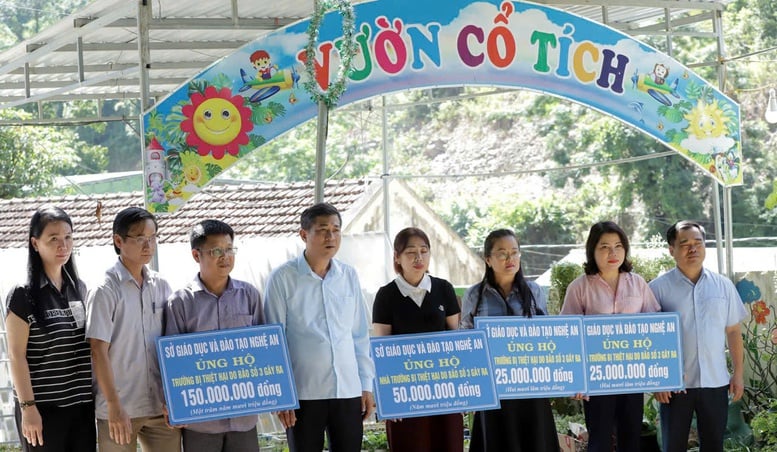 Nghệ An: Nỗ lực khắc phục hậu quả mưa lũ, sẵn sàng cho năm học mới- Ảnh 1.