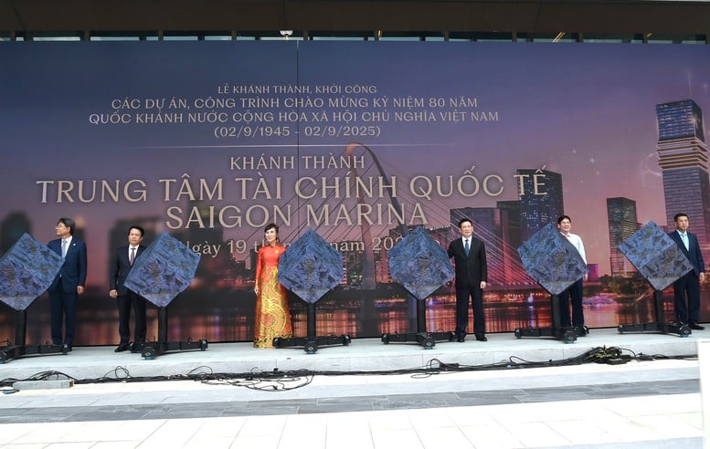 Phó Thủ tướng Hồ Đức Phớc dự khánh thành Saigon Marina IFC - công trình hiện đại - dấu ấn khát vọng vươn mình của TPHCM- Ảnh 2.