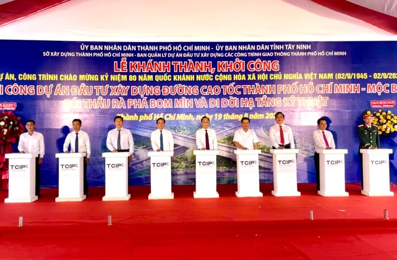 Khởi công nhiều dự án trọng điểm kết nối giao thông vùng Đông Nam Bộ- Ảnh 2.