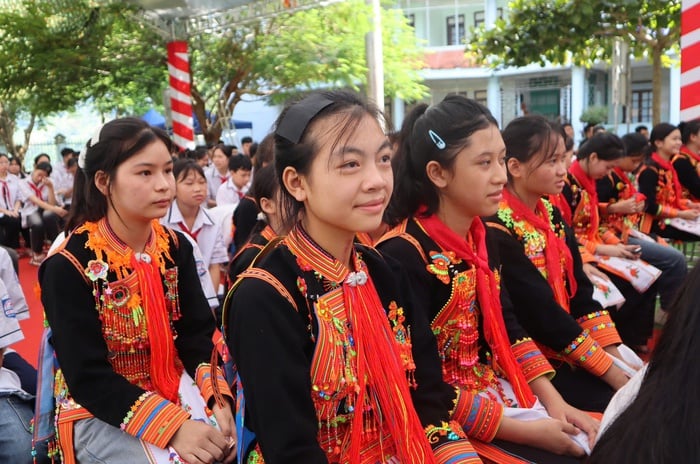 Khởi công xây dựng Trường phổ thông Dân tộc nội trú Tiểu học và THCS Phong Thổ- Ảnh 2.