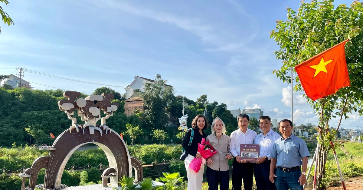 Khánh thành cụm tác phẩm điêu khắc "Đất và người Gia Lai" tại suối Hội Phú