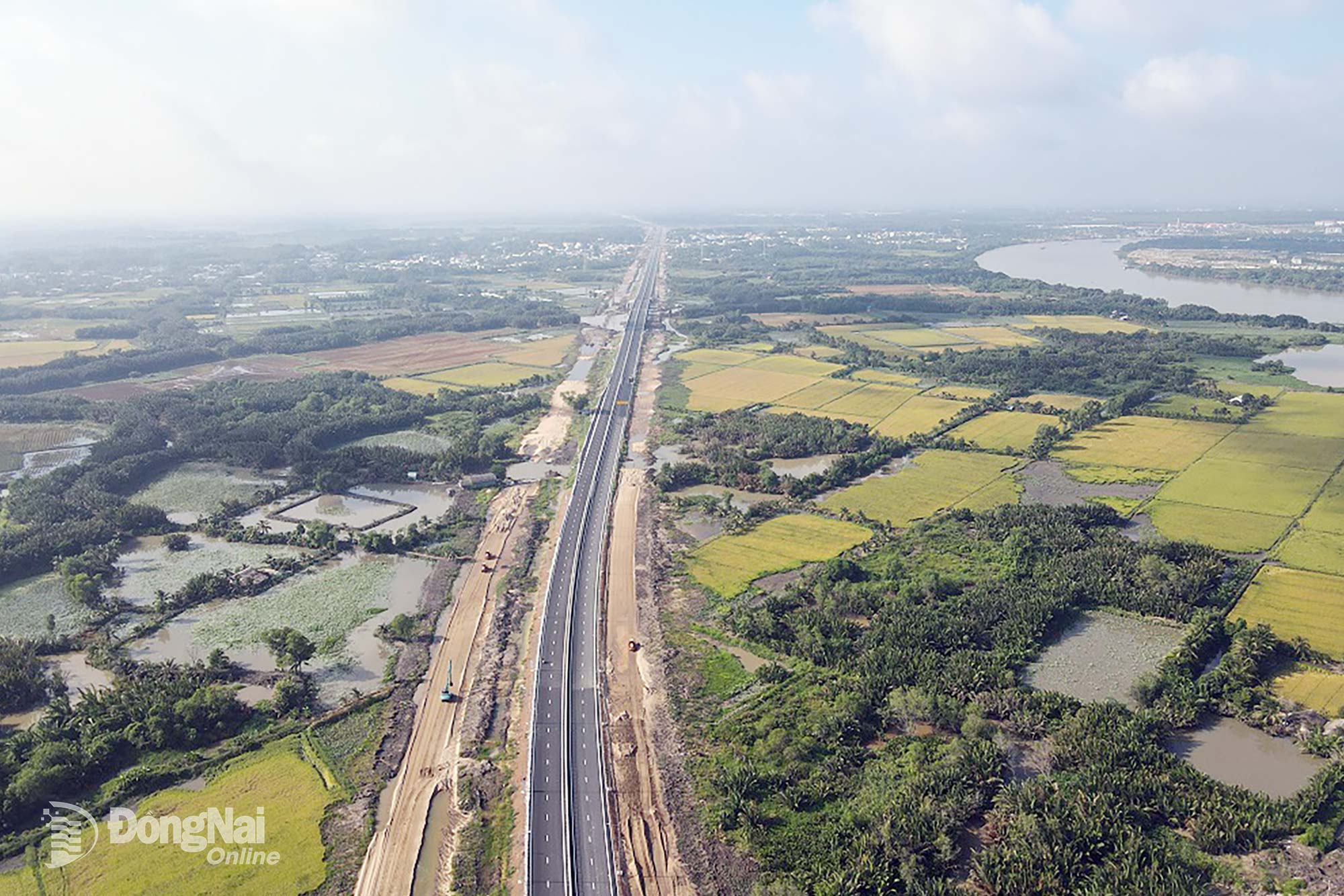 Hơn 8km thuộc Dự án Thành phần 1A, đường vành đai 3 - Thành phố Hồ Chí Minh hoàn thành xây dựng đưa vào khai thác. Ảnh: Phạm Tùng