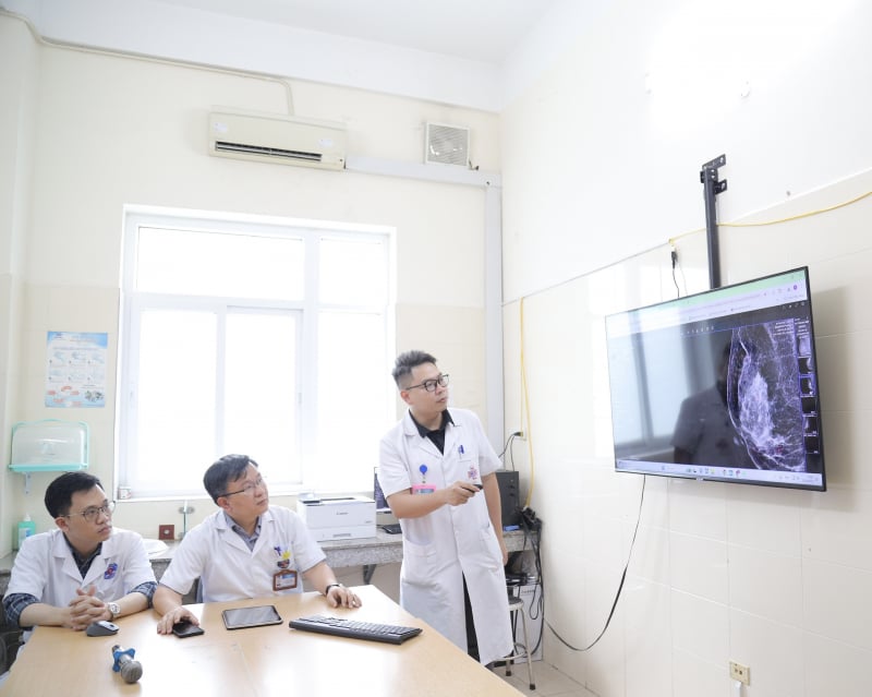Bỏ bệnh gián giấy, giảm thời gian chờ khám cho bệnh nhân ung thư -0