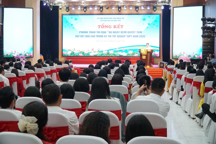 tong-ket-phong-trao-thi-dua-90-ngay-dem-3.jpg