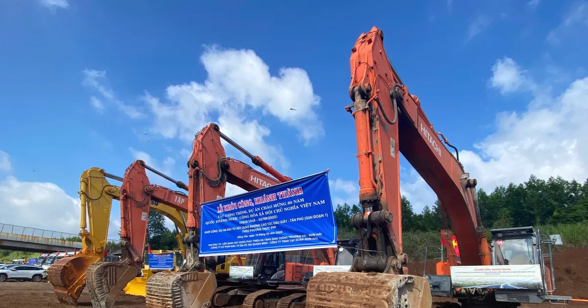 Khởi công đường cao tốc Dầu Giây - Tân Phú và Gia Nghĩa - Chơn Thành