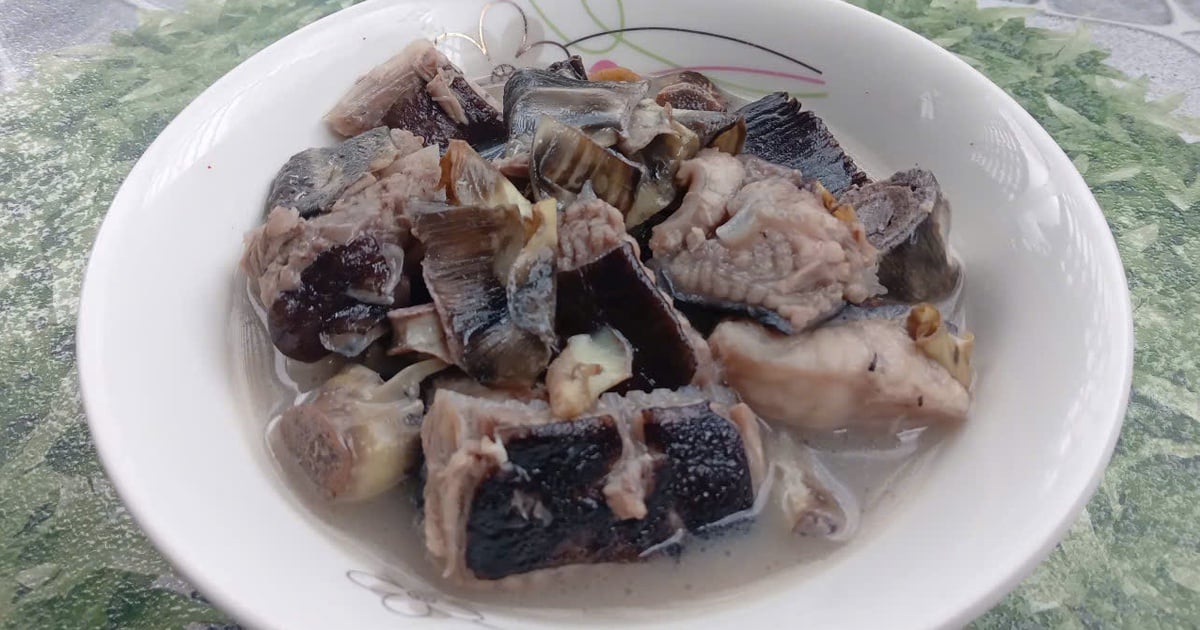 Hương vị quê hương: Cá đuối um bắp chuối