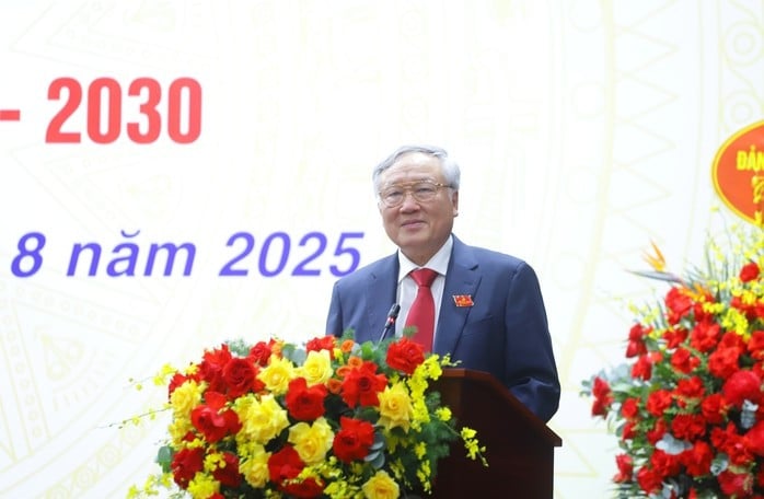 Phó Thủ tướng Thường trực Chính phủ Nguyễn Hòa Bình phát biểu chỉ đạo tại đại hội. Ảnh: Nguyễn Hoàng