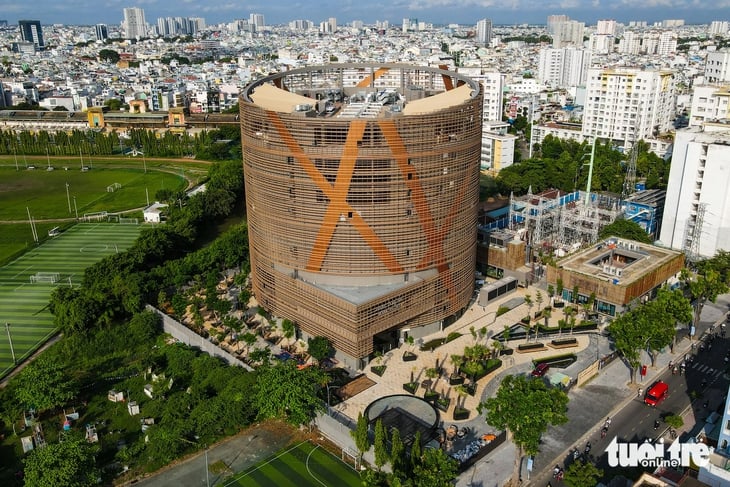 TP.HCM khánh thành rạp xiếc và biểu diễn đa năng Phú Thọ - Ảnh 1.