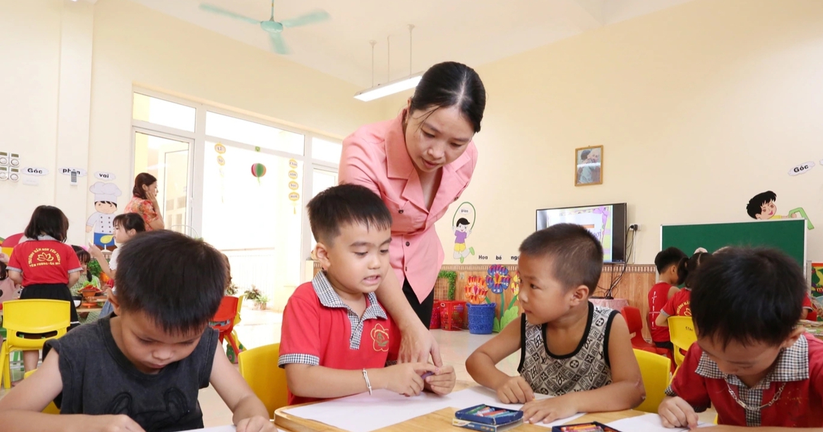 Tiếp tục tính định mức giáo viên theo vùng như trước khi sắp xếp