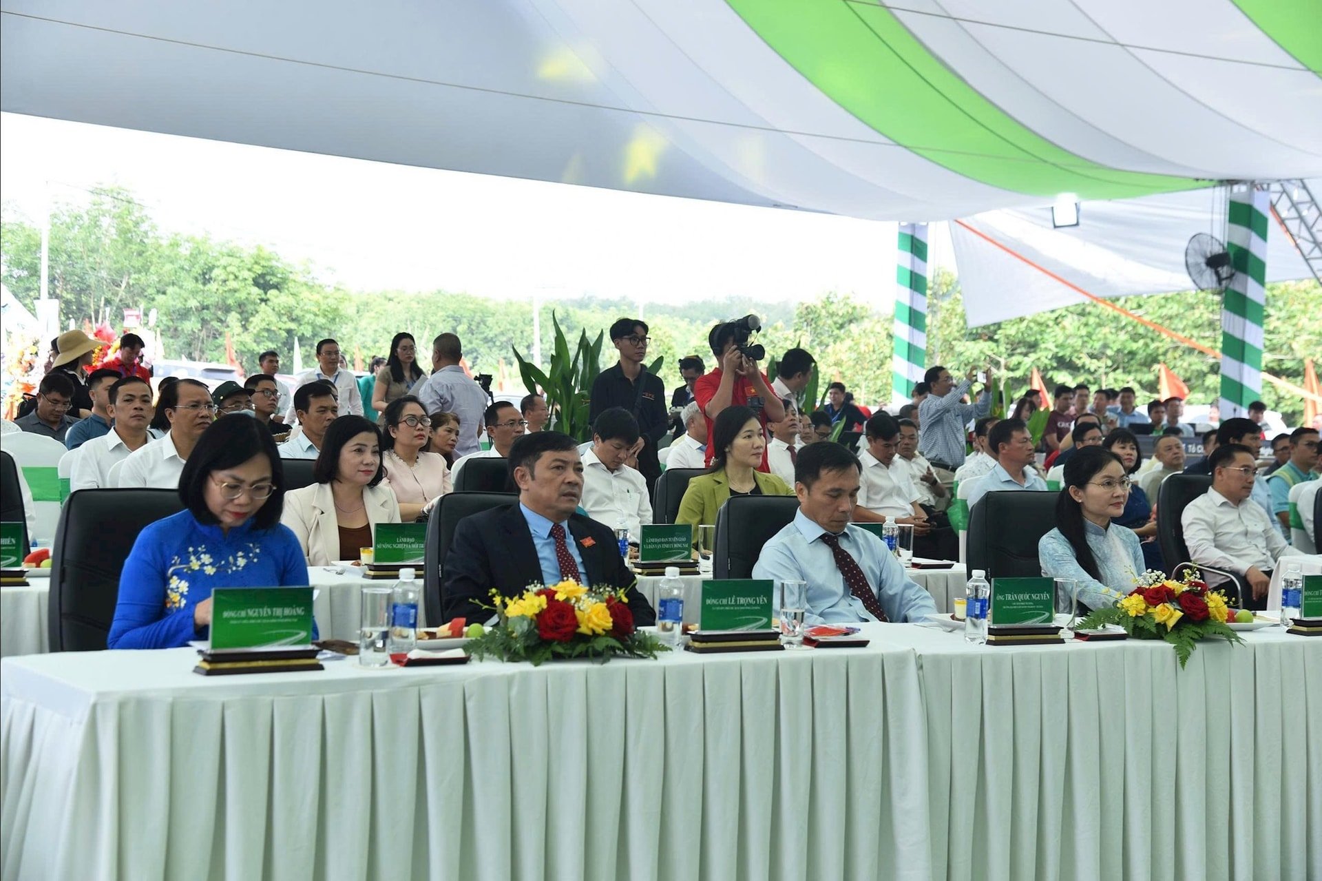 Đại biểu dự