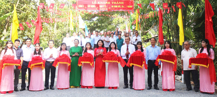 El distrito de Binh Duc inauguró el puente de la estación médica