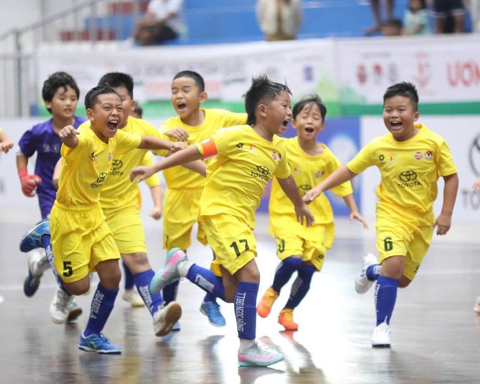 Xác định 8 đội bóng vào vòng tứ kết giải U.9 toàn quốc Toyota Cup 2025- Ảnh 2.