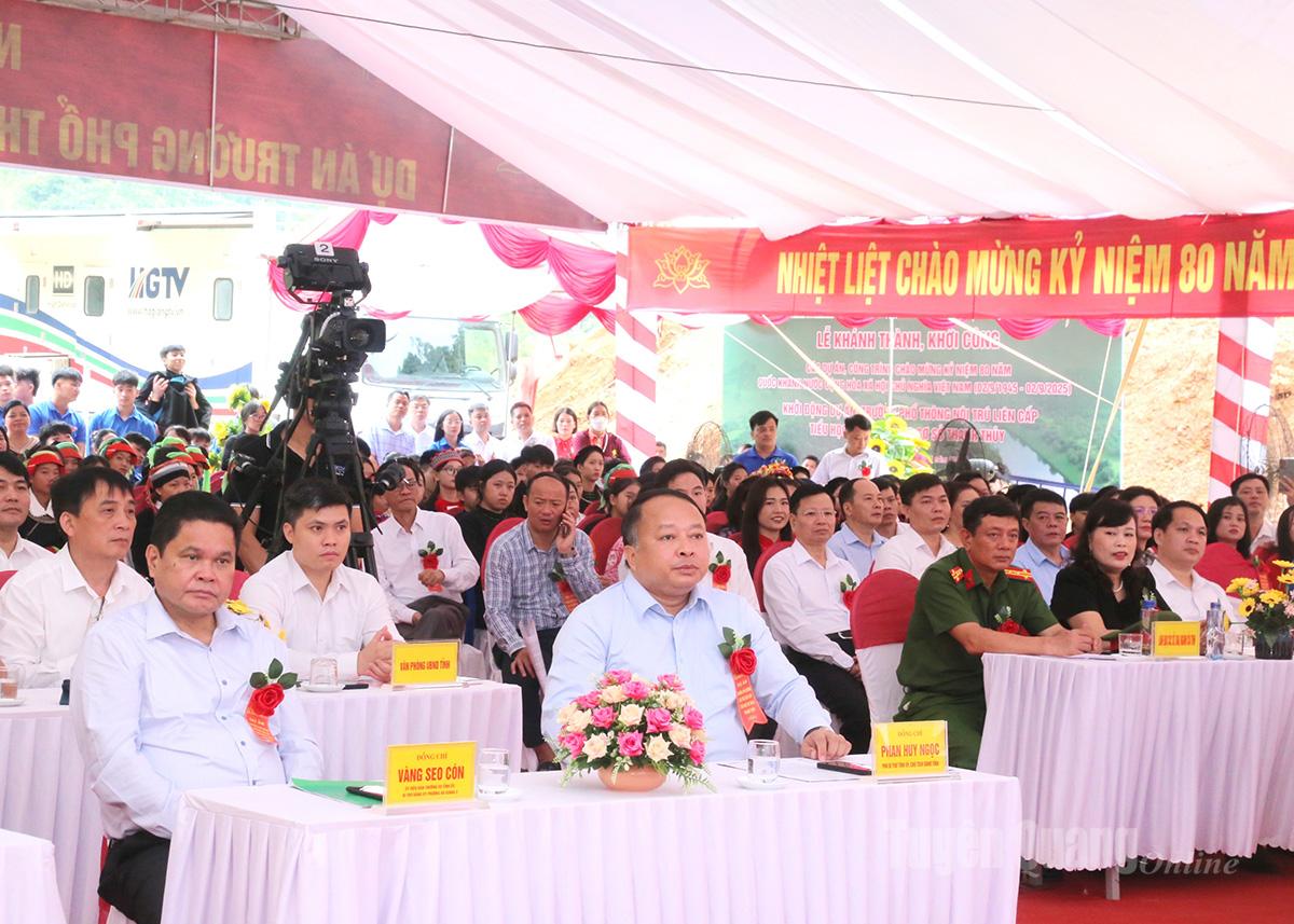 Chủ tịch UBND tỉnh Phan Huy Ngọc dự lễ khởi động dự án Trường Phổ thông Nội trú liên cấp xã Thanh Thủy