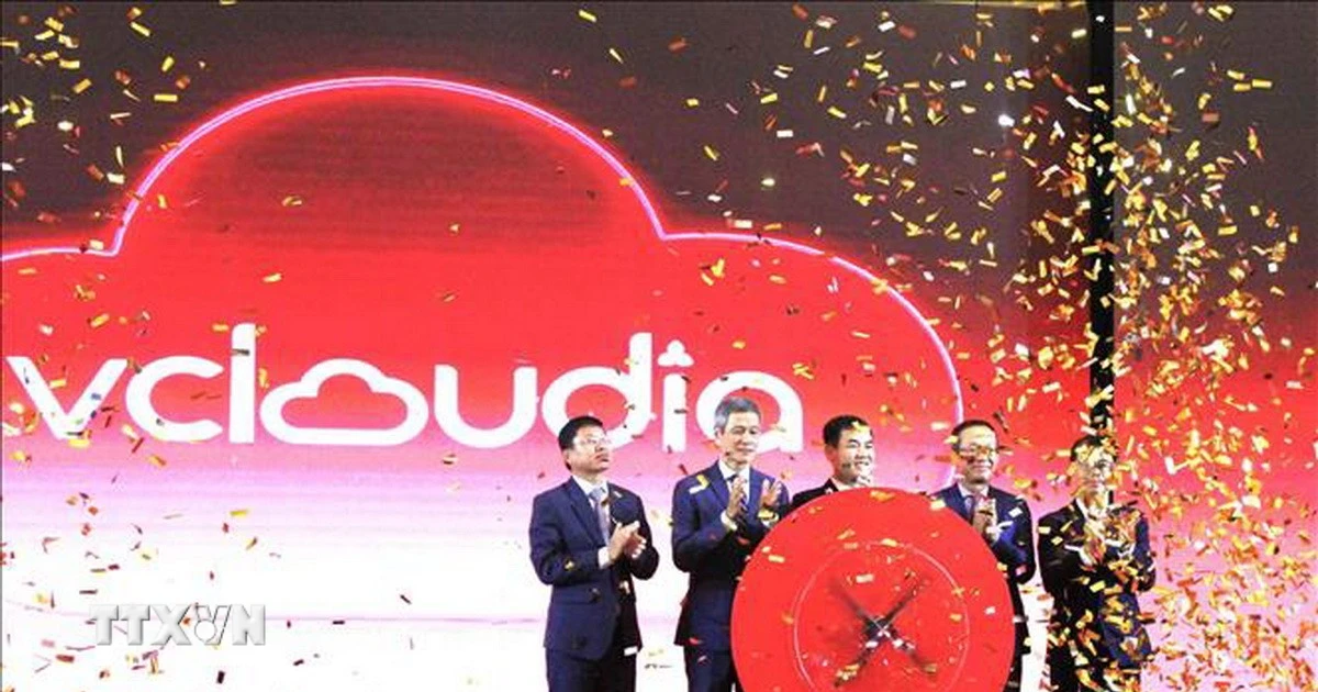 Viettel IDC tăng tốc toàn cầu hóa với Vcloudia tại Campuchia